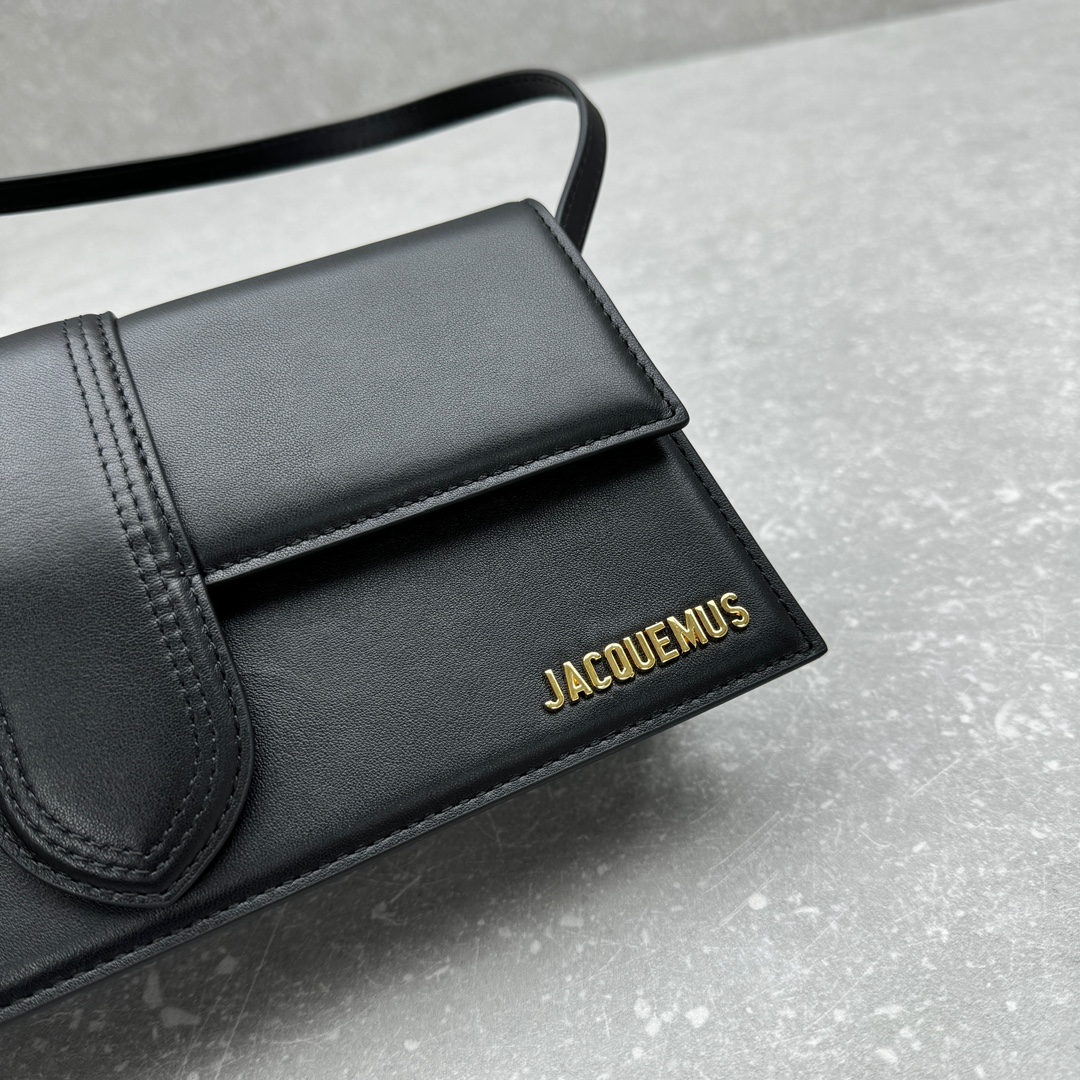 Jacquemus Satchel Bags